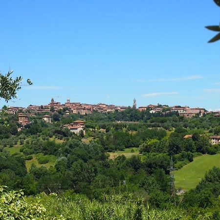 Appartamento Nell'Antica Torre di Fronte a Siena Esterno foto